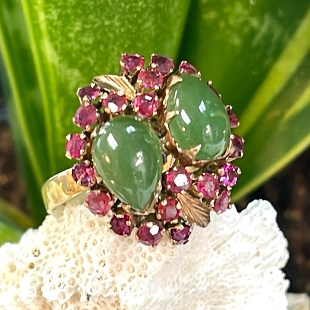 10k Vintage rose Gold ruby and Jade Moi et Toi ring